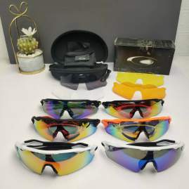Picture of Oakley Sunglasses _SKUfw66124529fw